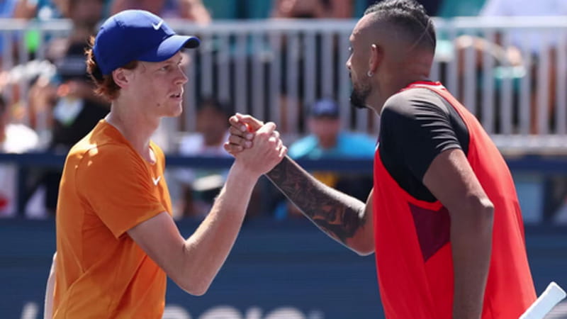 Kyrgios, ancora polemica con Sinner: dopo la fidanzata e il caso Clostebol, la festa per Alcaraz