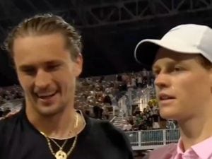 Sinner si complimenta con Zverev, la risposta è sorprendente: “Non è stato abbastanza per batterti”